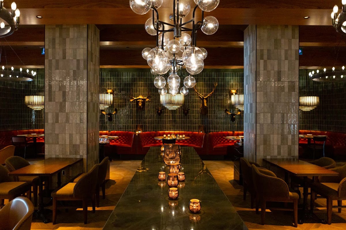 Edmonton Deals Today -- Happy Hours & Food Specials